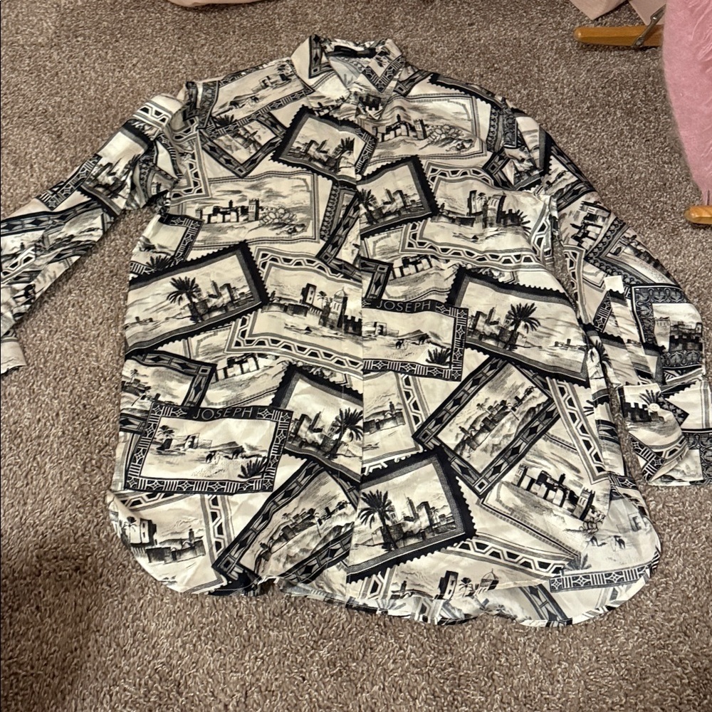 JOSEPH

Dawson Big Stamp Print Blouse - Picture 16 of 16